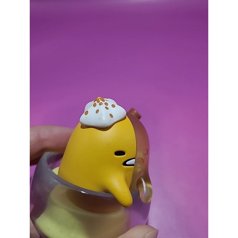 Mighty Jaxx Kandy X Sanrio Characters, Snowy Dreams (RARE - Gudetama)‎